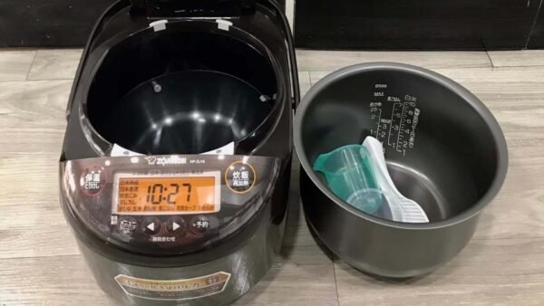 Noi-com-dien-zojirushi-np-zu10-td